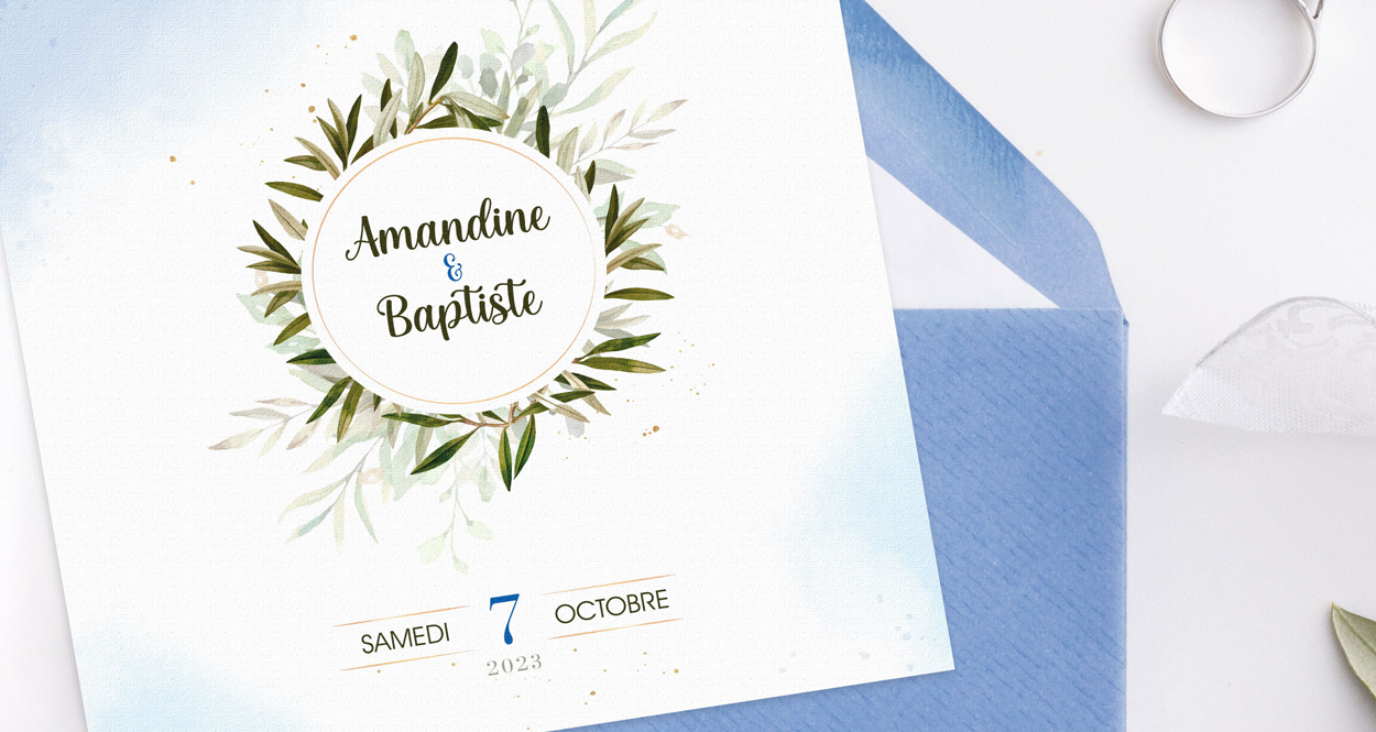 Faire-part de mariage carré avec enveloppe bleue